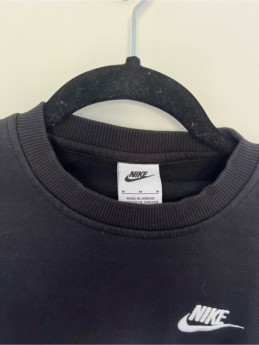 Nike Black Women's Crewneck Sweatshirt with White Logo - Picture 2 of 3